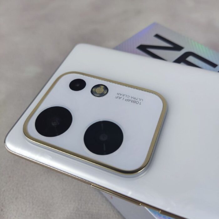 Infinix ZERO 30 Белый