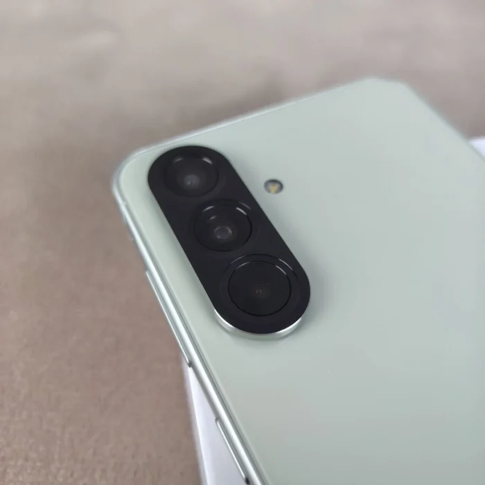 Samsung Galaxy A56 Зеленый
